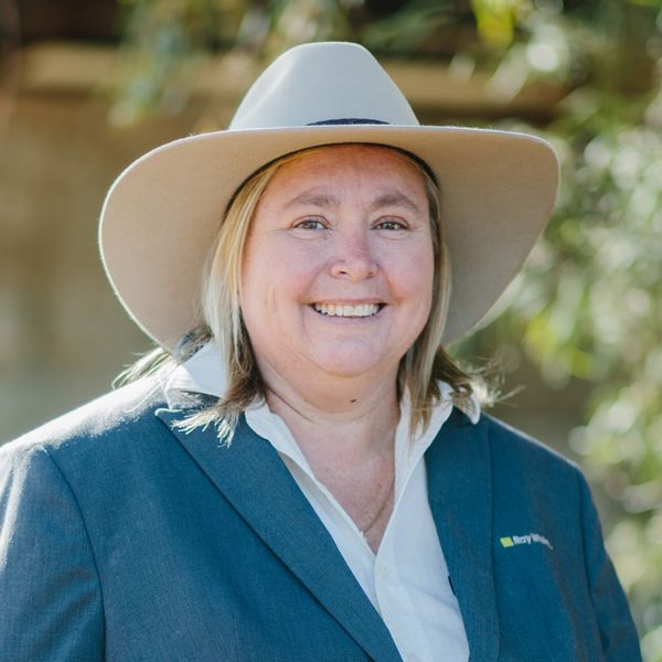 Kim Watts - Ray White Rural Condobolin