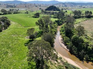 Premium Logan River Lifestyle Holding with Secure Water